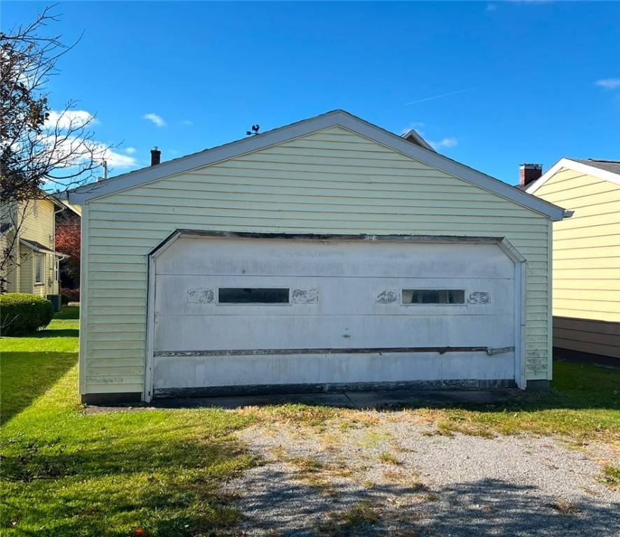 New Castle, PA 16101,1019 Summit St