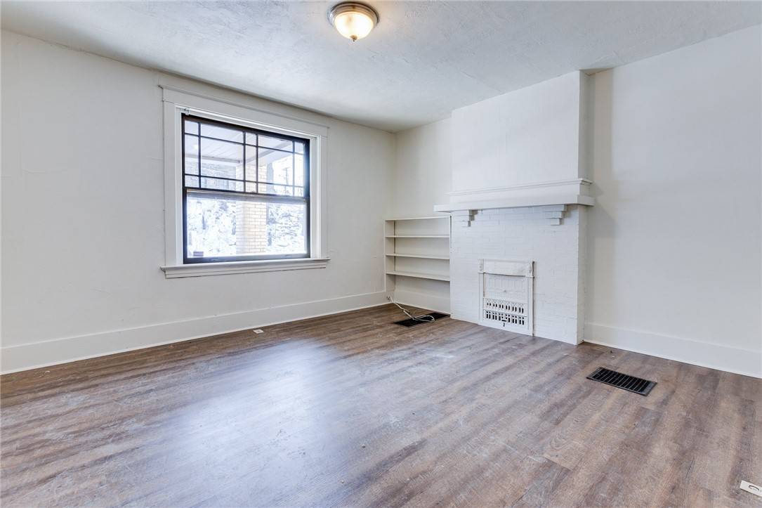 Perry Hilltop, PA 15214,22-23 Kenwood Ave