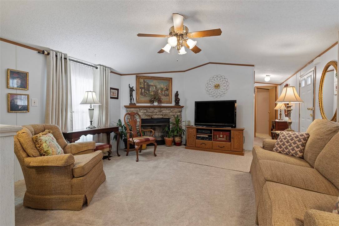 Cranberry Twp, PA 16066,423 Perry Circle