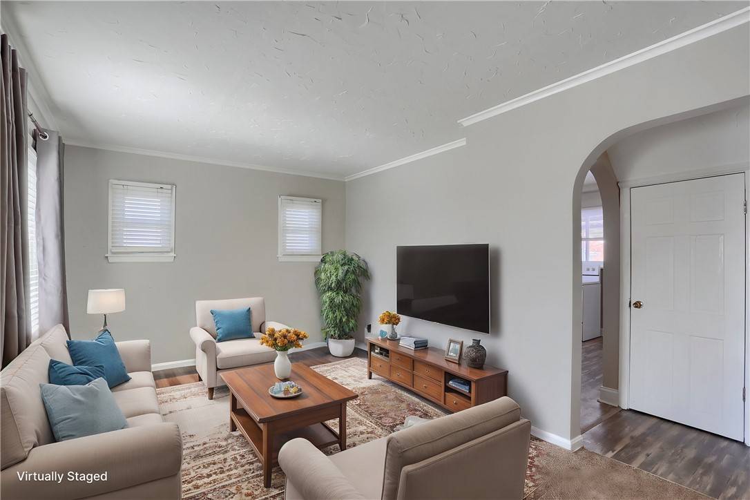 Neshannock Twp, PA 16105,206 W Fairmont Avenue