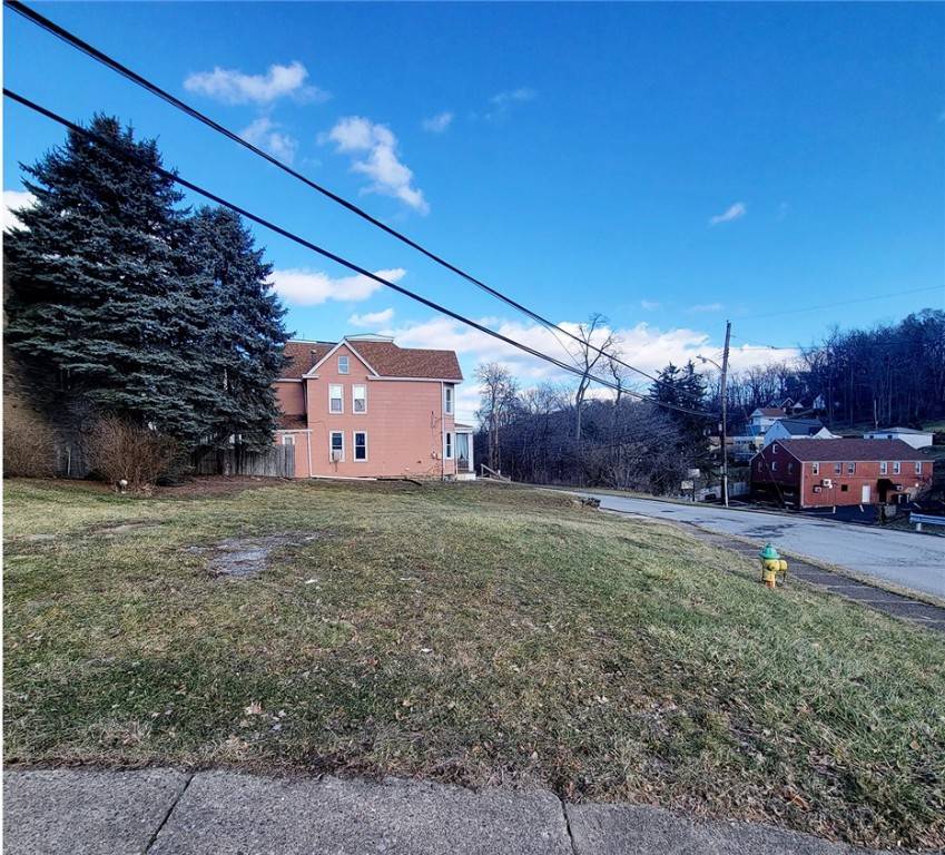 East Mckeesport, PA 15035,900 Josephine St