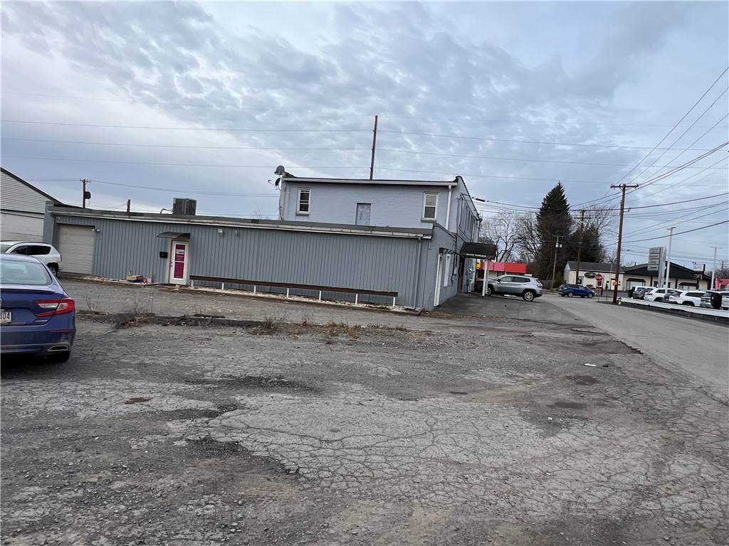 Neshannock Twp, PA 16105,1416 Wilmington Rd