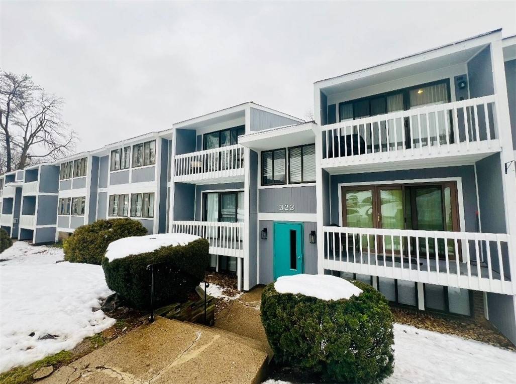 Bridgeville, PA 15017,323 Ridge Point Cir #31A