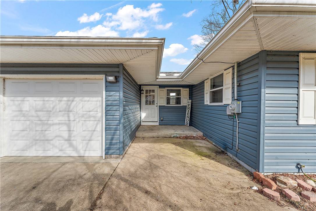 Jefferson Twp - Mer, PA 16137,7981 W Market St