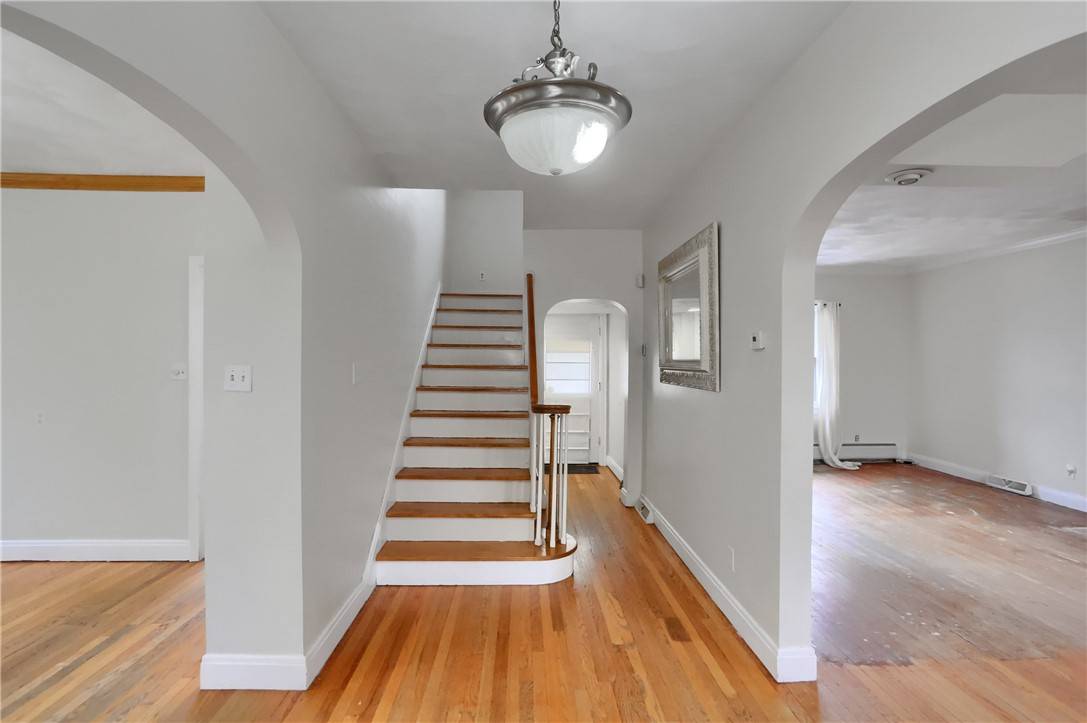 New Castle/2nd, PA 16105,207 E Fairfield Ave