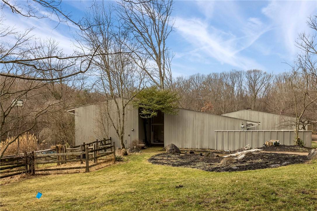 Fox Chapel, PA 15215,112 Wynnwood Dr