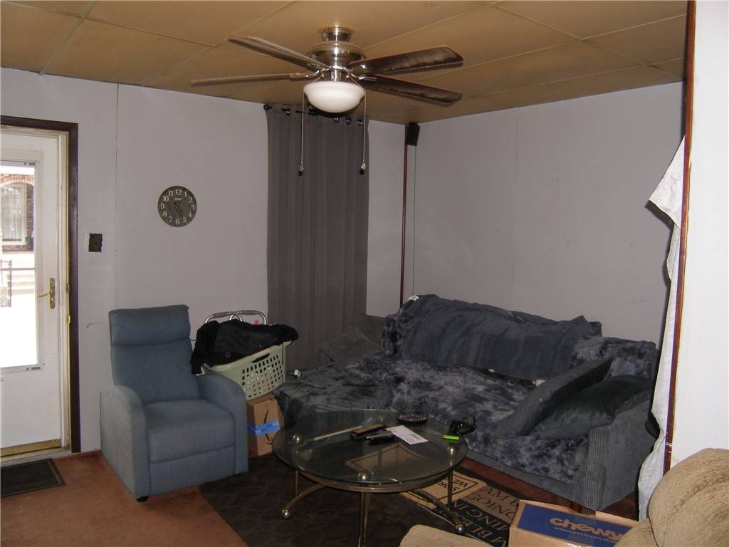 Stowe Twp, PA 15136,1550 Glenn Way