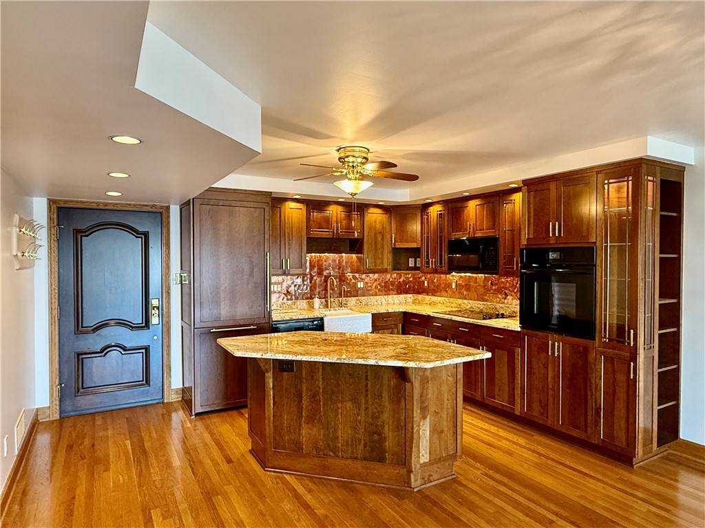 Mt Washington, PA 15211,1000 Grandview Ave #1102