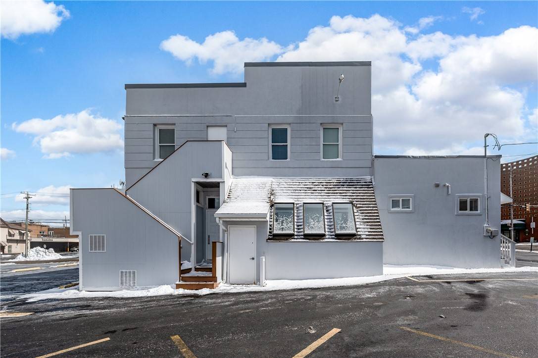 City Of But Sw, PA 16001,120 S Washington Street