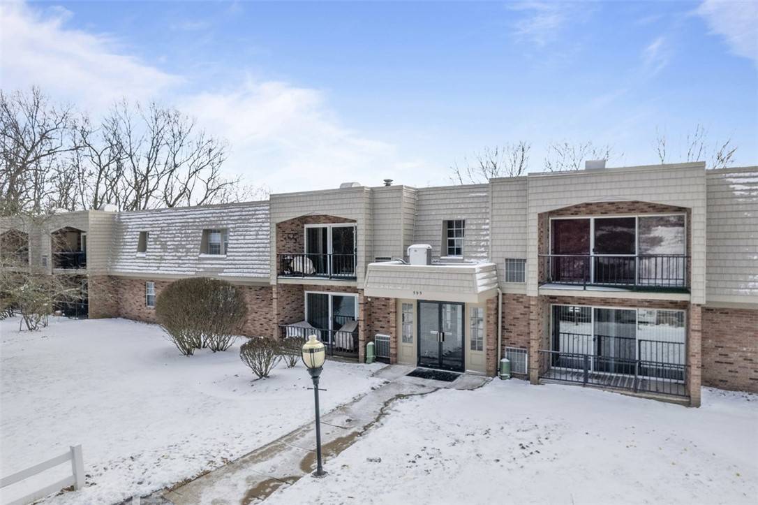 Mccandless, PA 15237,595 Calais Dr #213