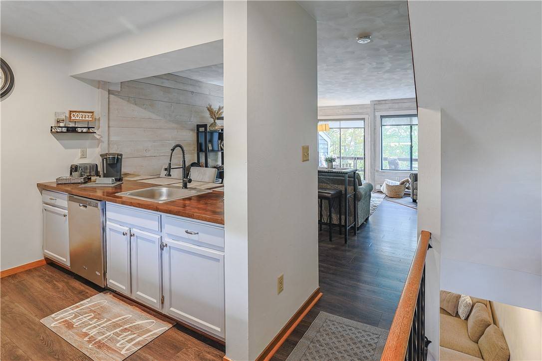 Hidden Valley, PA 15502,525 Kooser Cir