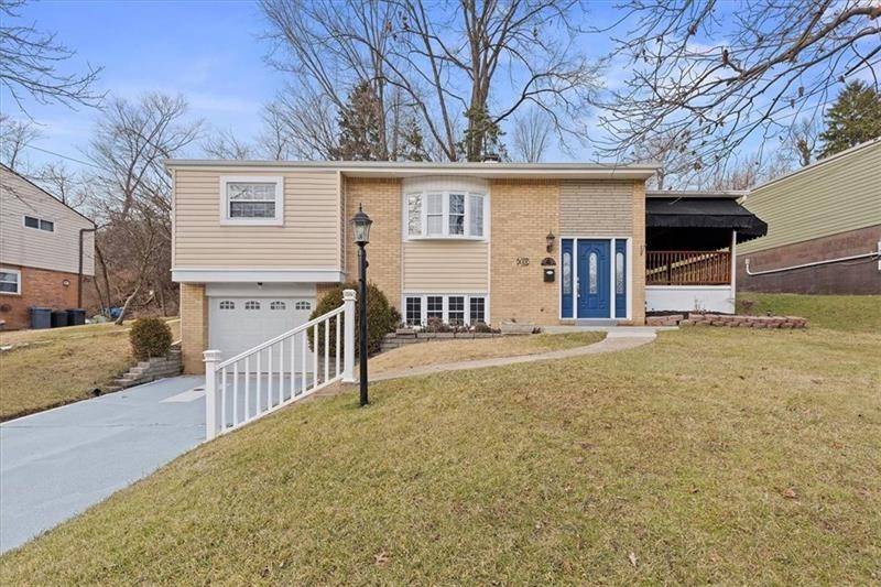 Pleasant Hills, PA 15236,448 Temona Dr