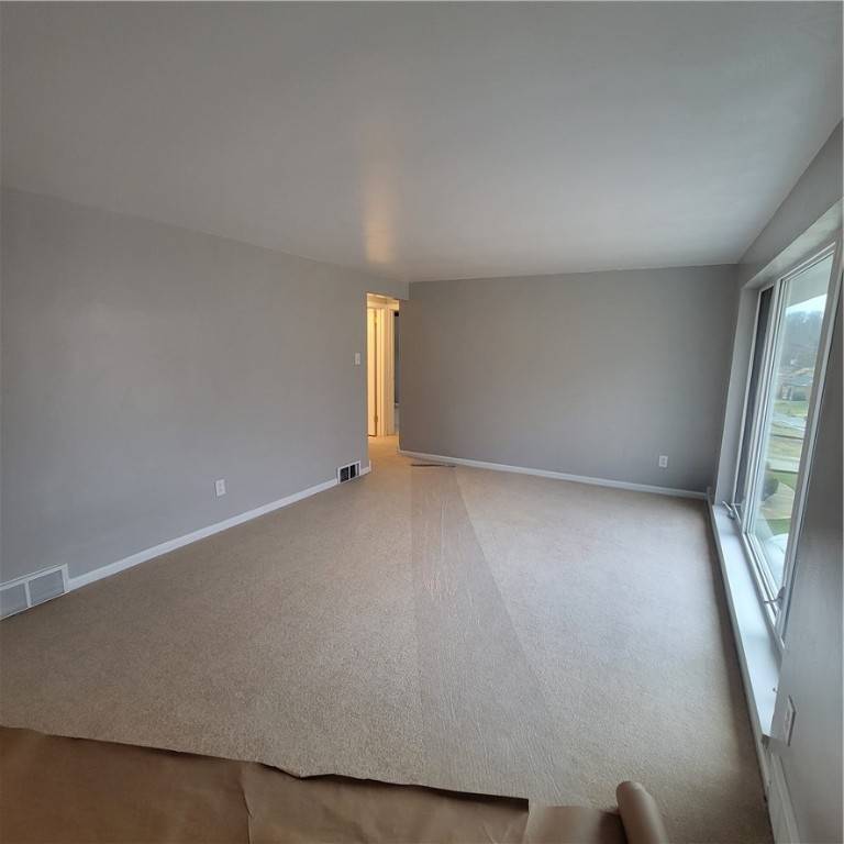 West Mifflin, PA 15122,470 Spring Valley Road