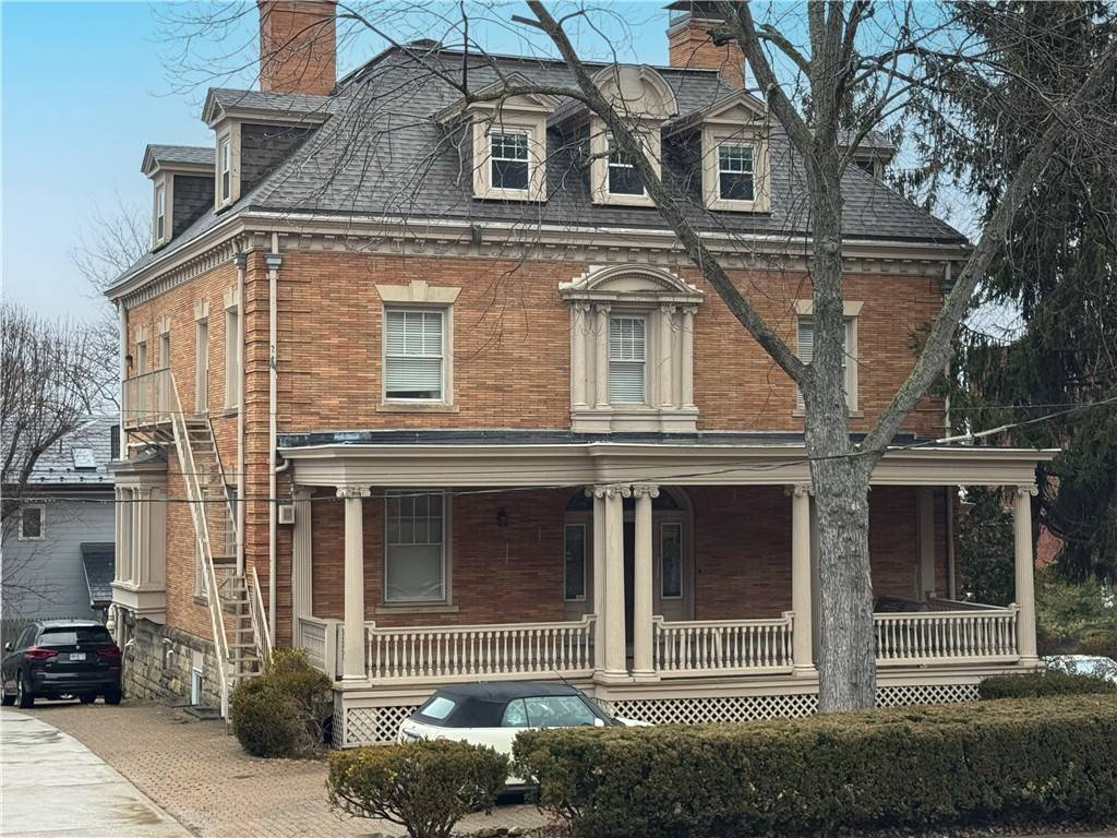 Shadyside, PA 15232,5321 Fifth Avenue #2