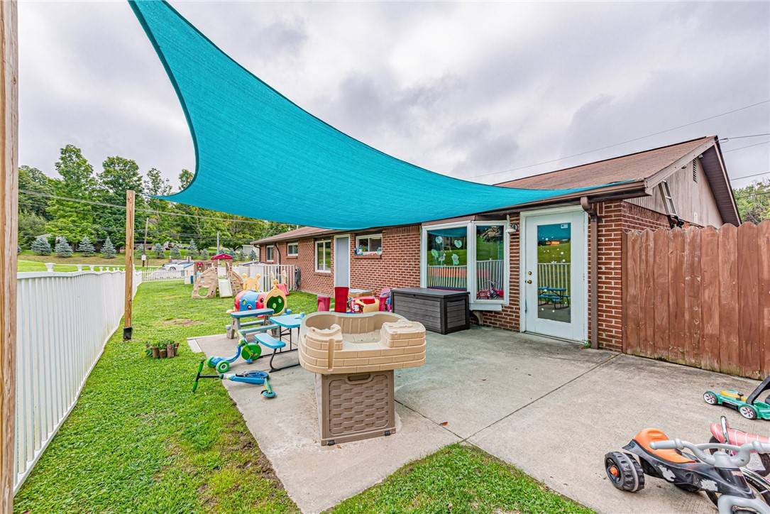 Elizabeth Twp/boro, PA 15135,2420 Greenock Buena Vista Rd