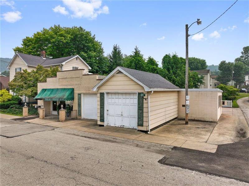 West Newton, PA 15089,305-307 S Sixth St