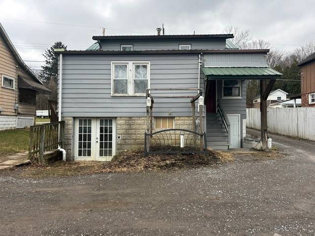 Franklin Twp, PA 16117,816 Harmony Fisher Ave