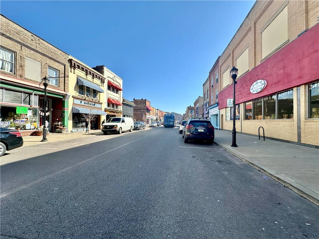 Ambridge, PA 15003,571 Merchant Street