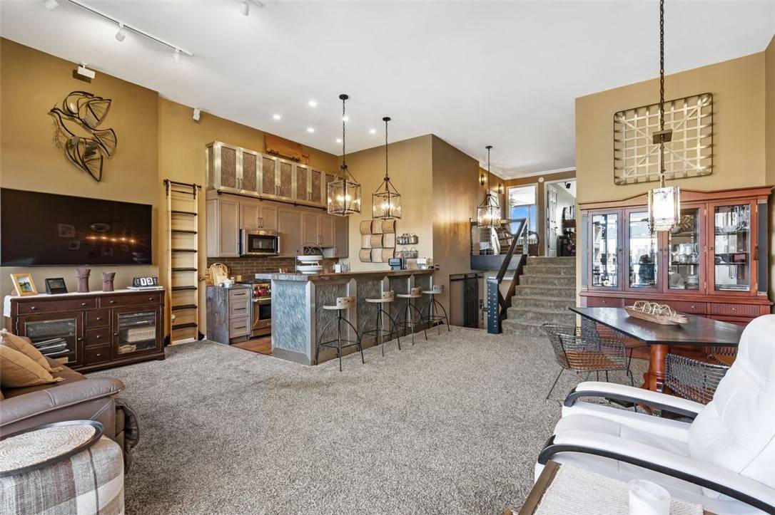 Mt. Lebanon, PA 15243,1150 Bower Hill Rd #Ph12B