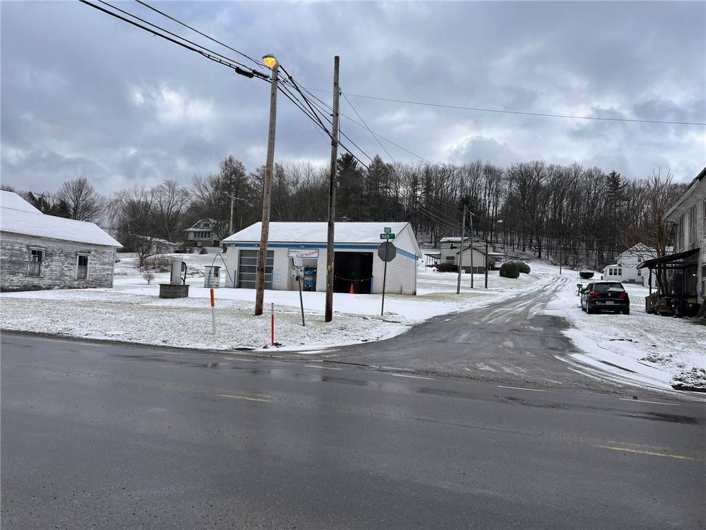 PA 15829,444 Main St