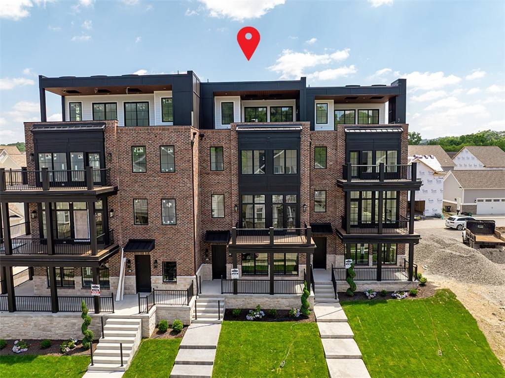 Oakmont, PA 15139,66 1st Street