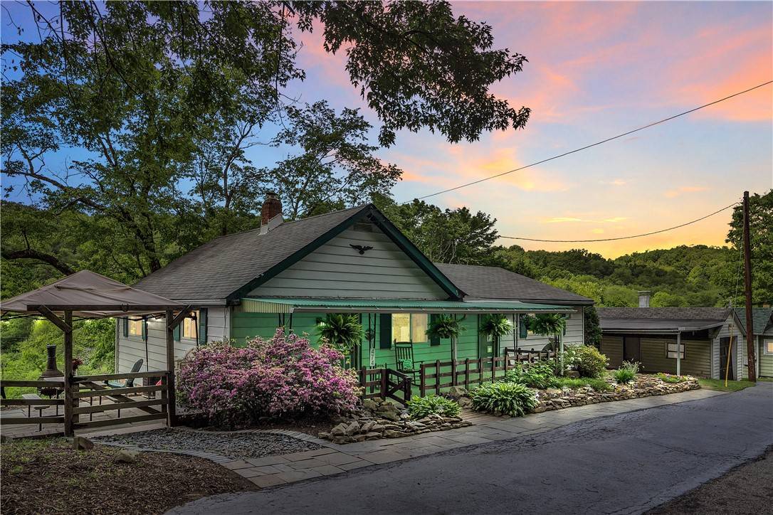 Washington Twp - Wml, PA 15613,474 Exton Lake Rd