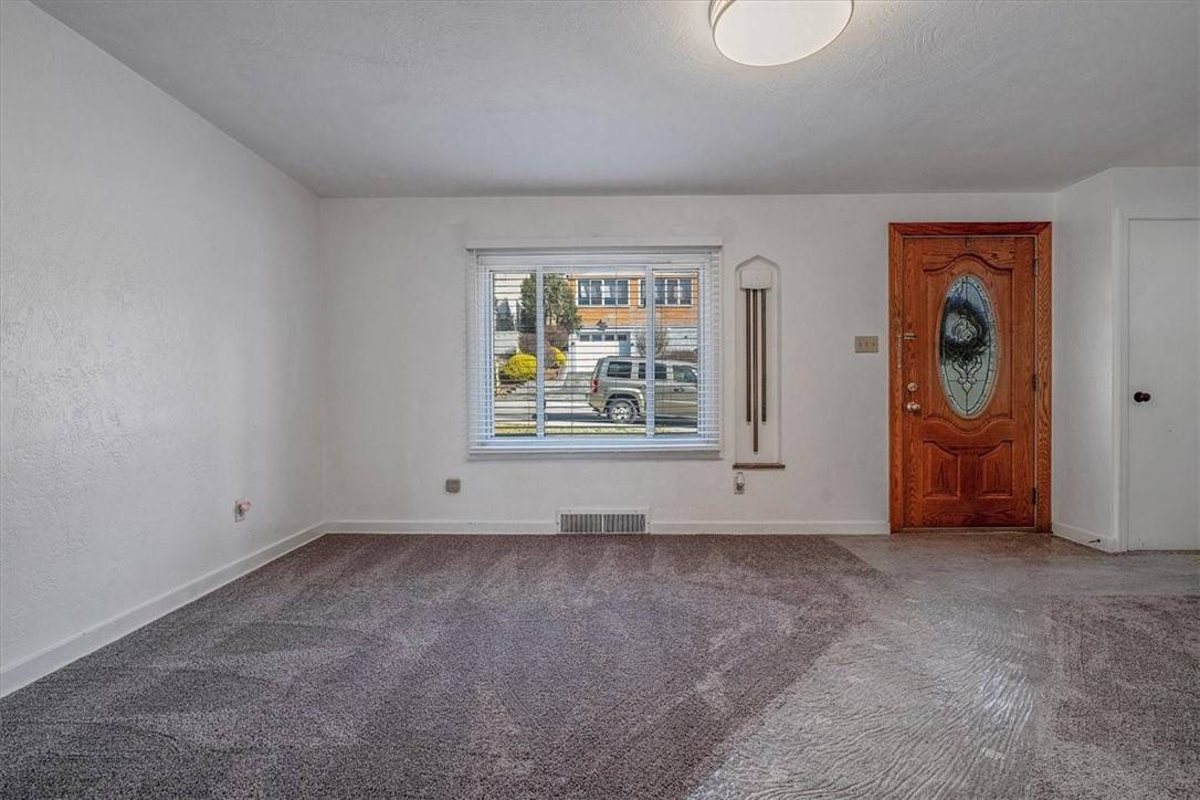 Brookline, PA 15226,1942 Plainview Ave