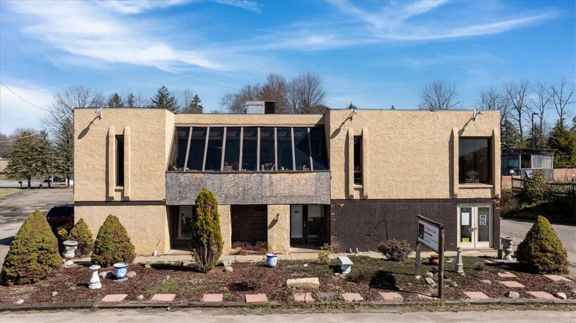 Center Twp - But, PA 16001,1665 N Main St Ext
