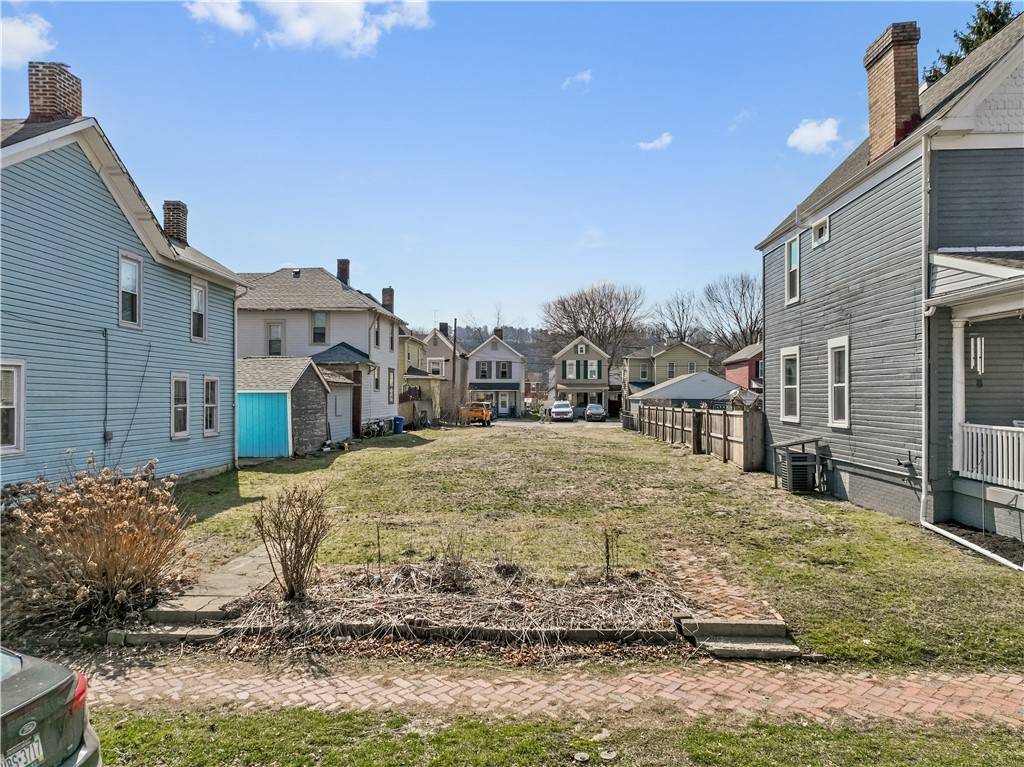 New Brighton, PA 15066,728 10th Ave