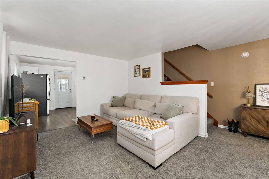 Castle Shannon, PA 15234,932 Lebanon Ave