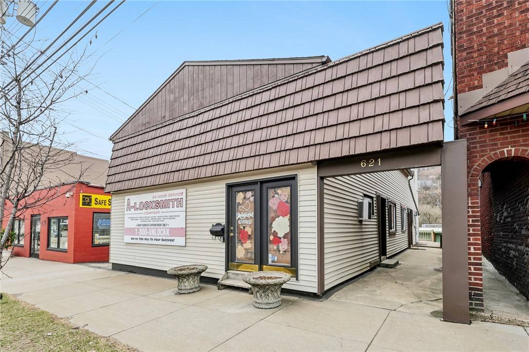 Etna, PA 15223,621 Butler St