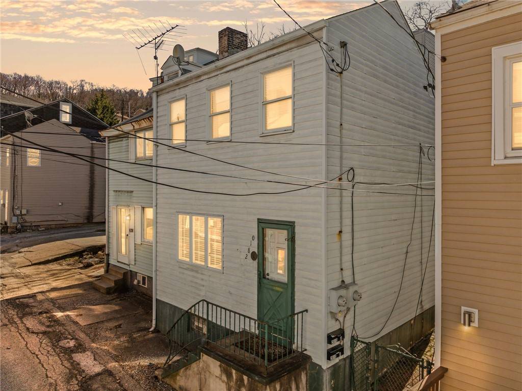 South Side, PA 15203,2810 Edwards Way