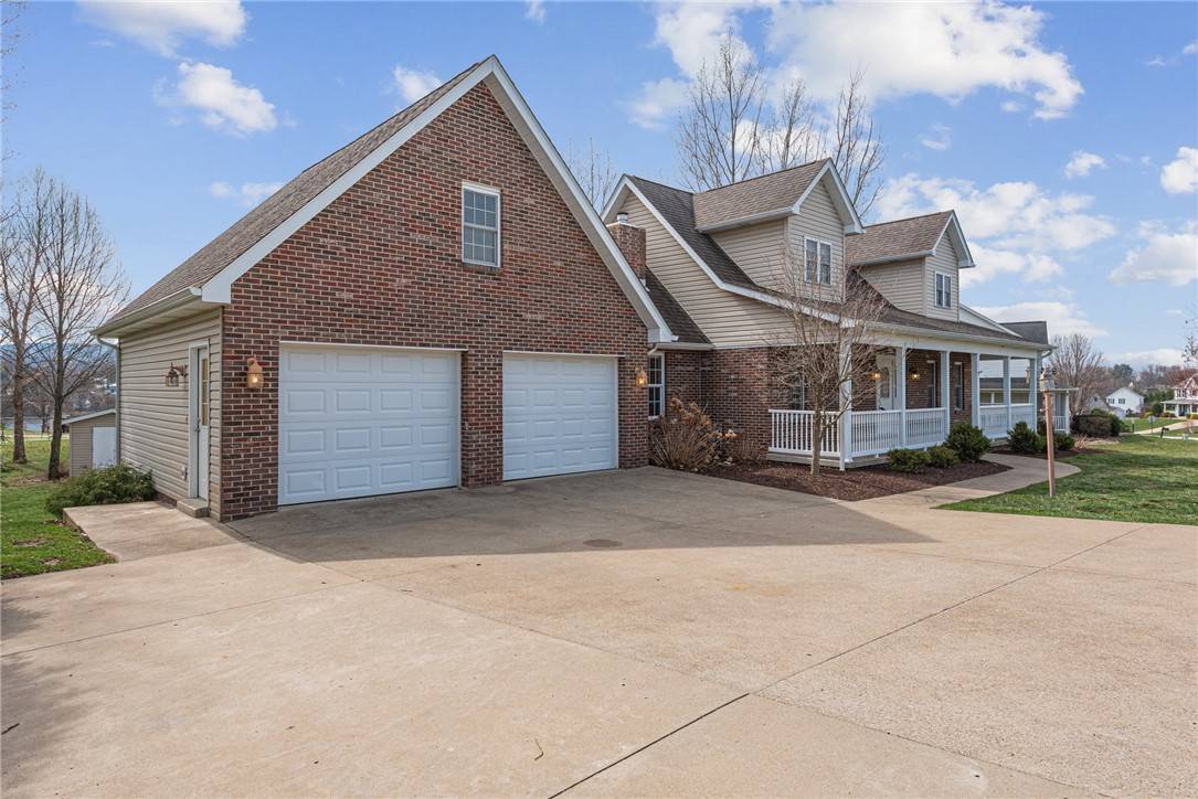Unity  Twp, PA 15650,109 Greenfield Drive