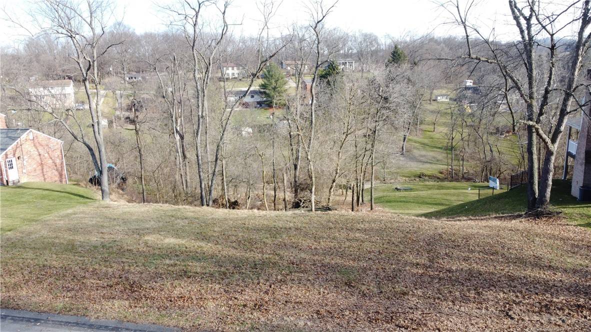 Peters Twp, PA 15317,140 Lakeview Dr