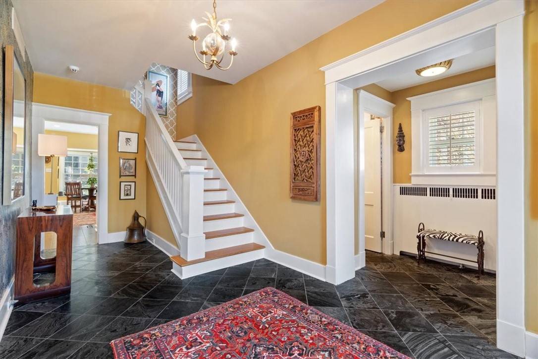 Squirrel Hill, PA 15217,6630 Kinsman Rd