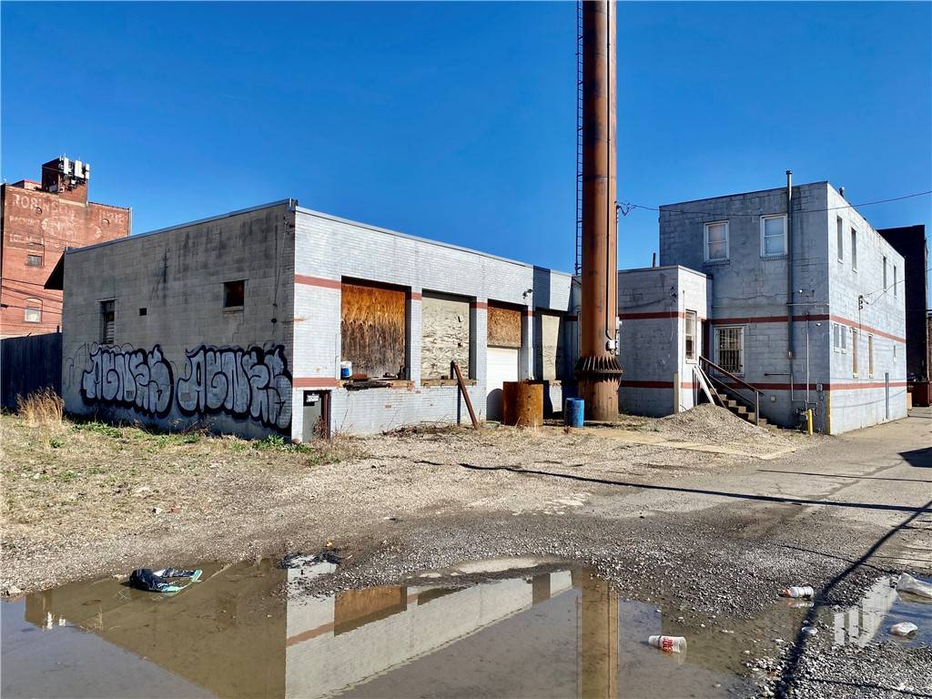 East Allegheny, PA 15212,203 Chesbro