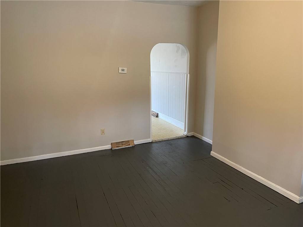 New Castle/7th, PA 16102,15 Darlington Ave