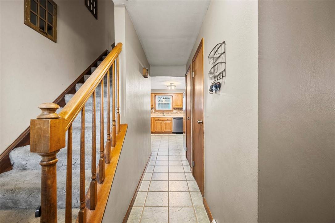 West View, PA 15229,21 Mineola Ave