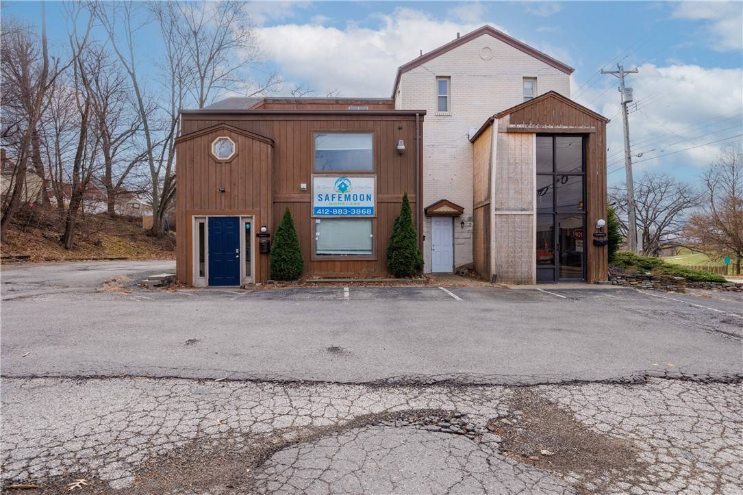 Brentwood, PA 15236,4275 Clairton Blvd
