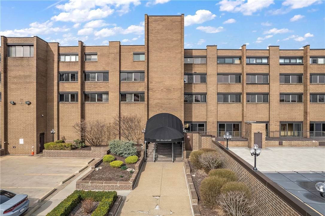 Mt Washington, PA 15211,1000 Grandview Ave #806-807