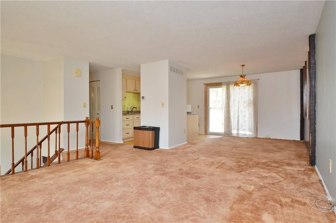 Moon/crescent Twp, PA 15108,203 Macnab Drive