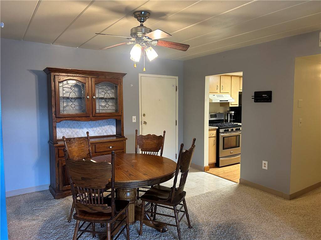 Swissvale, PA 15218,1400 Smokey Wood Dr #403