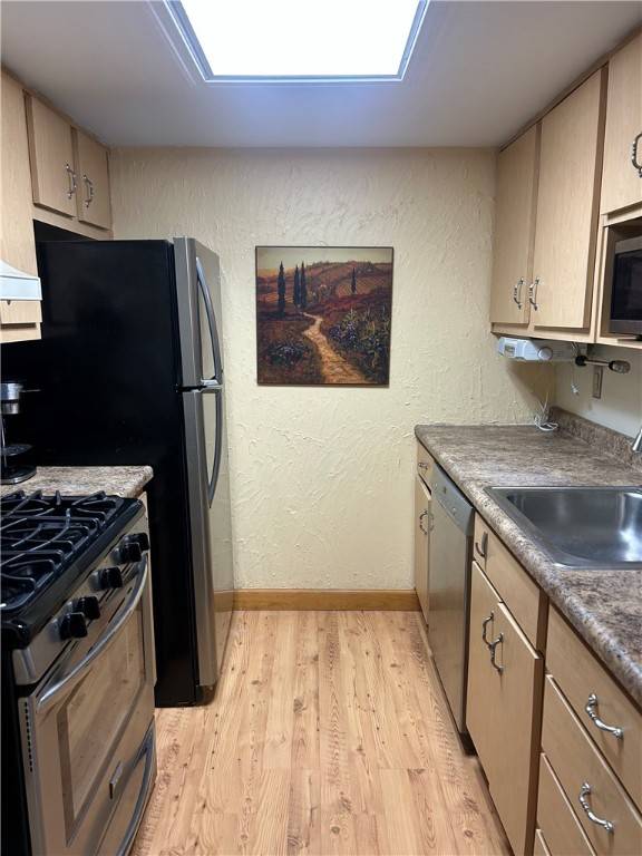 Swissvale, PA 15218,1400 Smokey Wood Dr #403