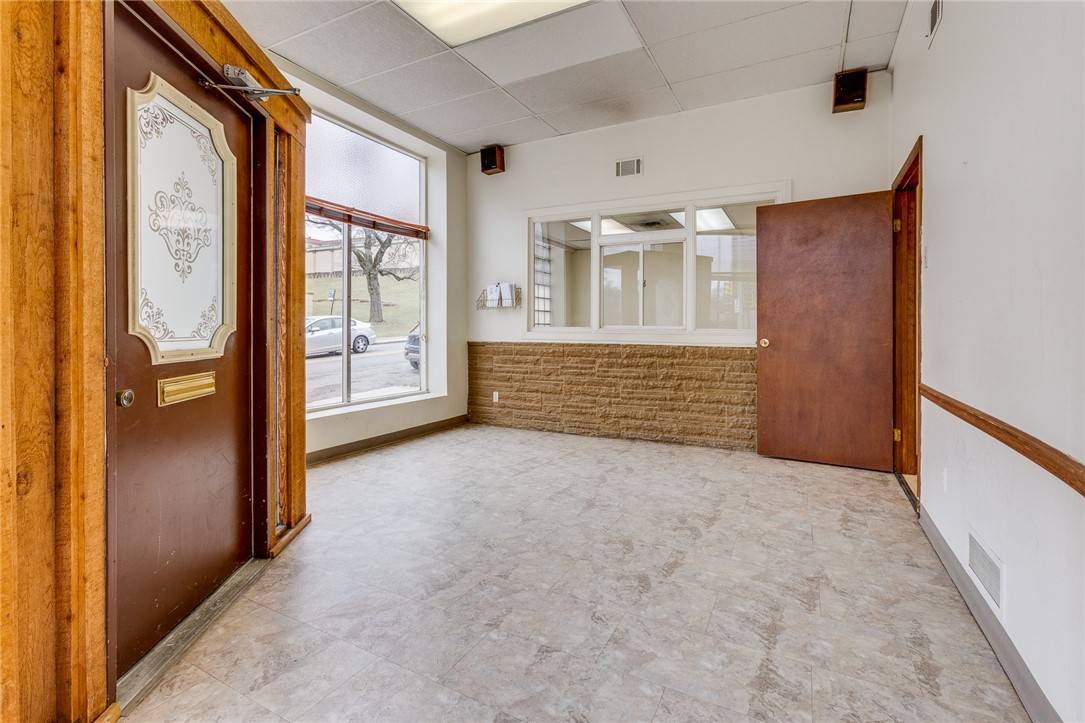 Squirrel Hill, PA 15217,6300 Forward Ave