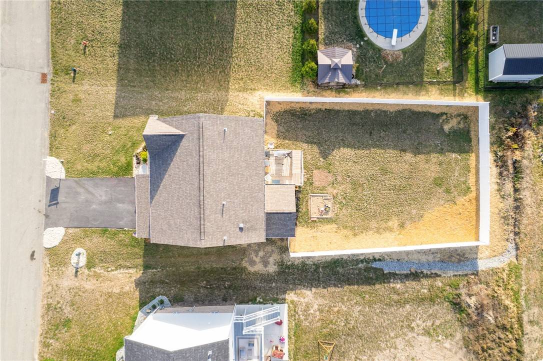Rostraver, PA 15012,405 Gardenia Dr