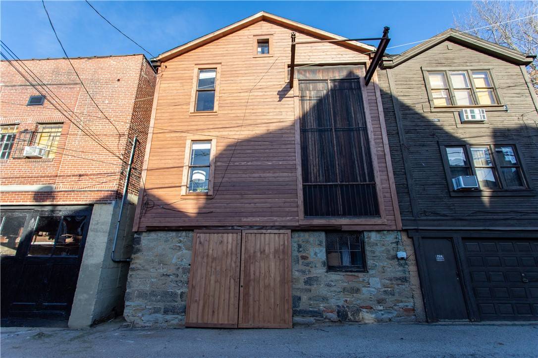 Shadyside, PA 15232,712 Filbert St