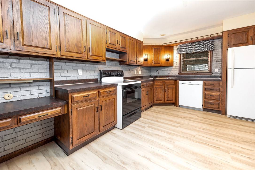 Grove City Boro, PA 16127,628 Barmore Ave