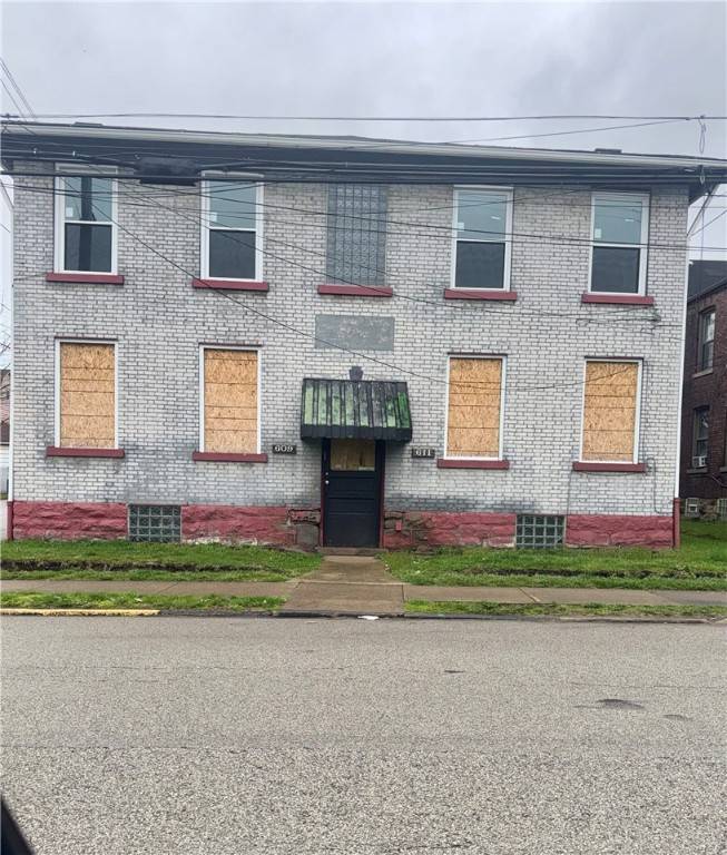 E Pittsburgh, PA 15112,609-611 Grandview Ave