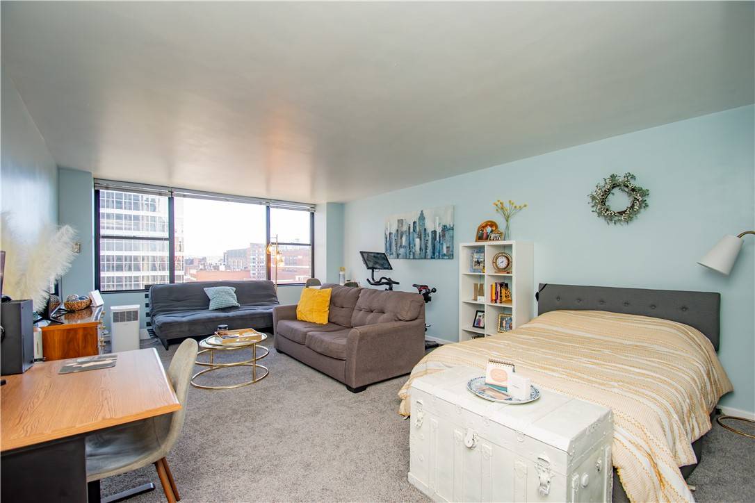 Downtown Pgh, PA 15219,112 Washington Pl #8K