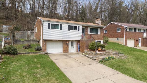 West Mifflin, PA 15122,613 Shadyside Dr